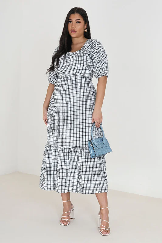PALE BLUE PLUS SIZE SEERSUCKER MAXI DRESS Chic Summer Floral Maxi Dress