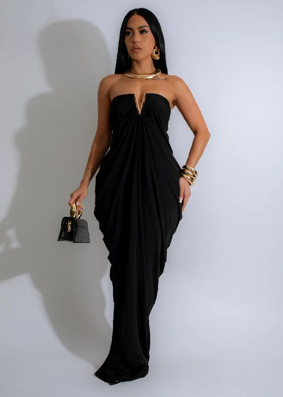 SD2508P-V-Shape Draping Maxi Dress Elegant Tiered Maxi Dress