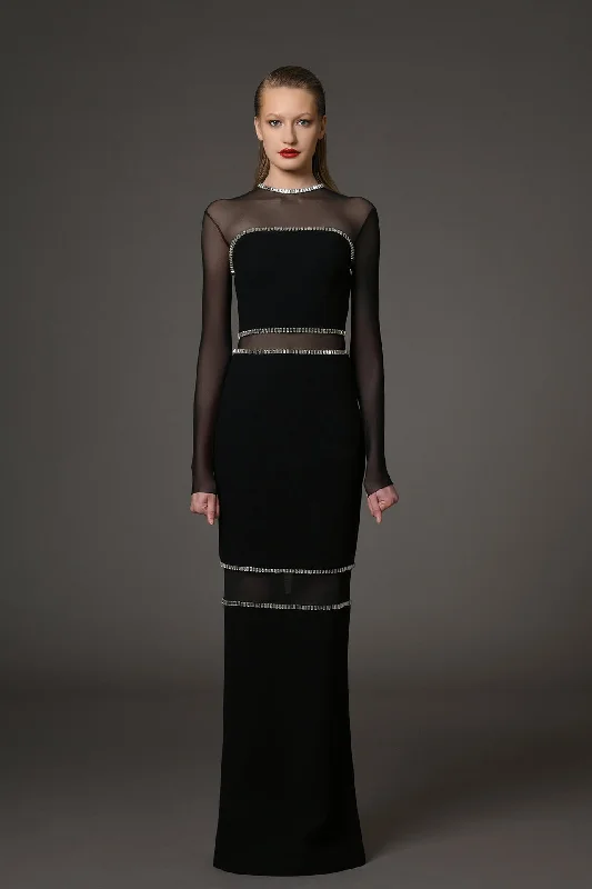 Crepe dress with baguette embroidery
