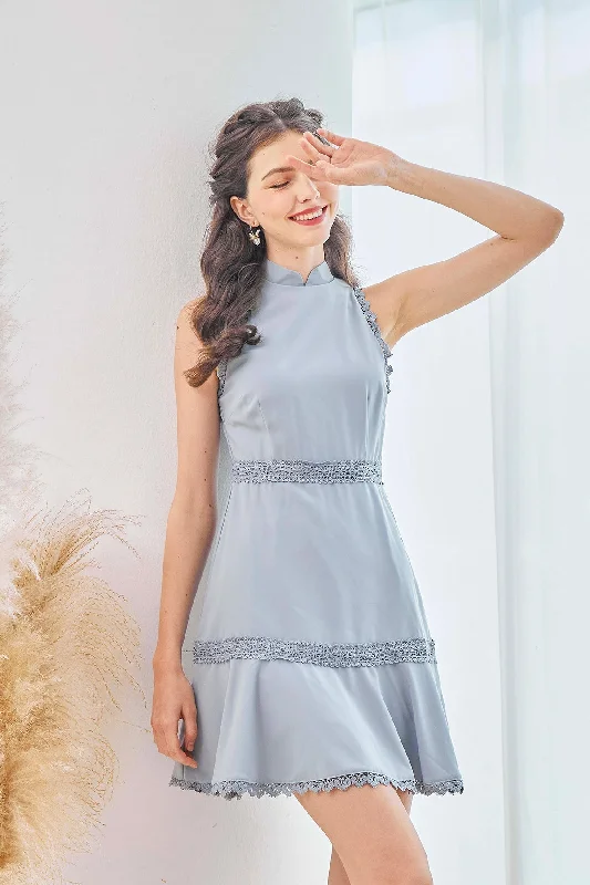 MADEBYNM TESSA REMOVABLE COLLAR DRESS IN ZENITH SKY