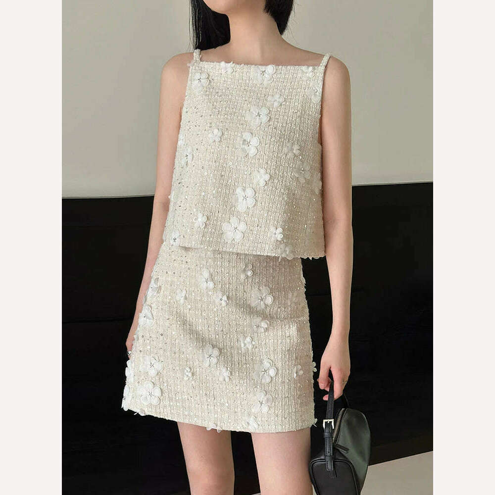 TWOTWINSTYLE Patchwork Floral Two Piece Sets For Women Round Neck Sleeveless Vest High Waist Mini Skirt Casual Set Female 2023 relaxed fit skirt